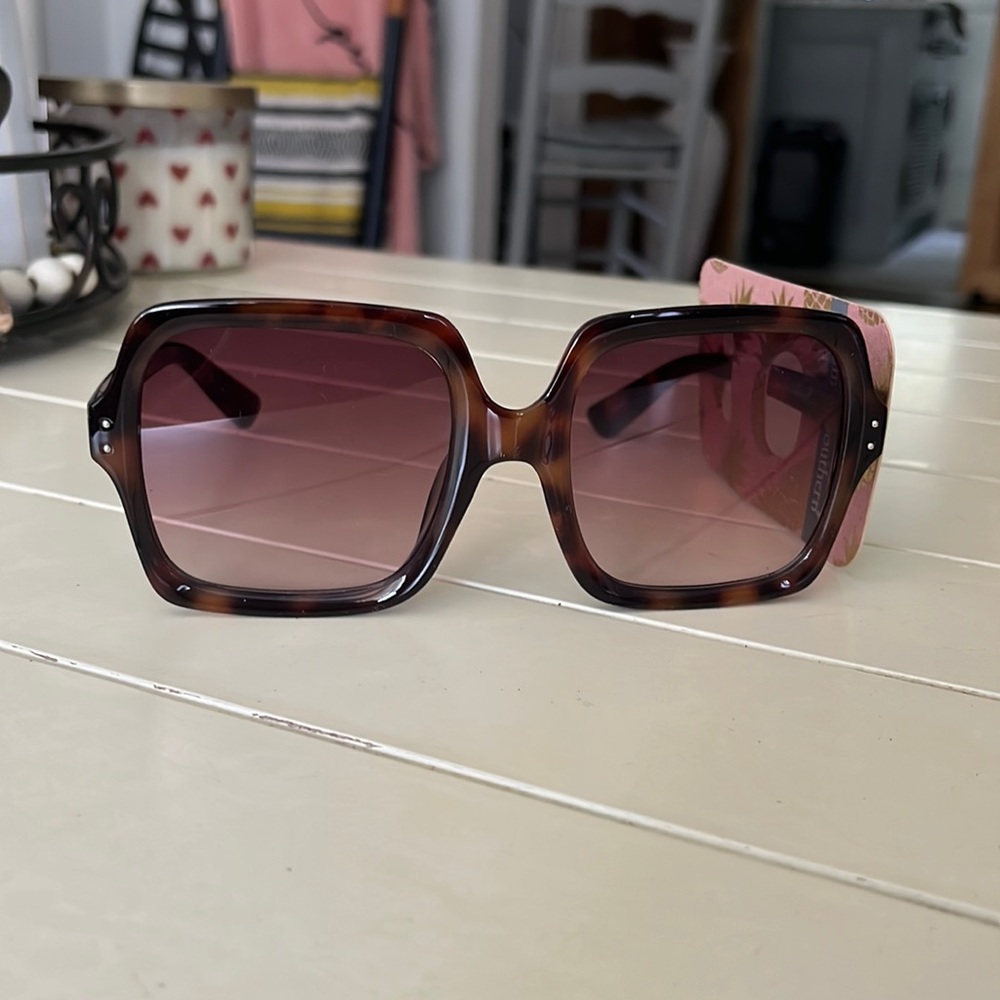 NWT simply southern glasses
